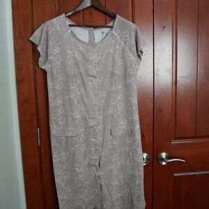 Kindred Bravely Floral Print Birthing gown - Taupe